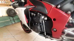 Yamaha YZF R1 (2009 - 11)  (4)