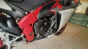 Yamaha YZF R1 (2009 - 11)  (5)
