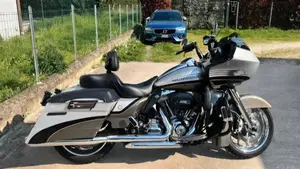 Harley-Davidson 1800 Road Glide (2008 - 12) - FLTRSE 