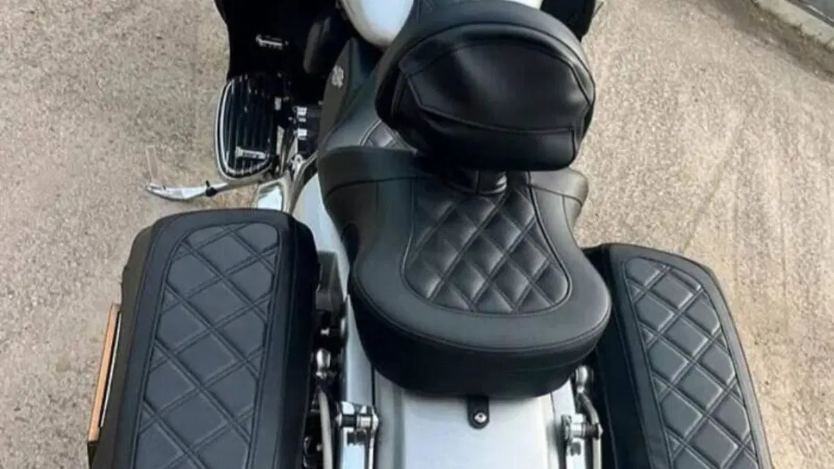 Harley-Davidson 1800 Road Glide (2008 - 12) - FLTRSE  (2)