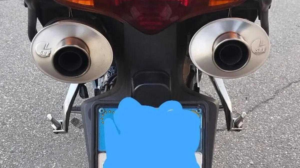 Honda VFR 800 (2002 - 05)  (18)