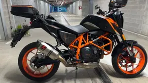 KTM 690 Duke R (2016 - 17) 