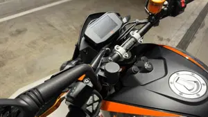 KTM 690 Duke R (2016 - 17)  (3)