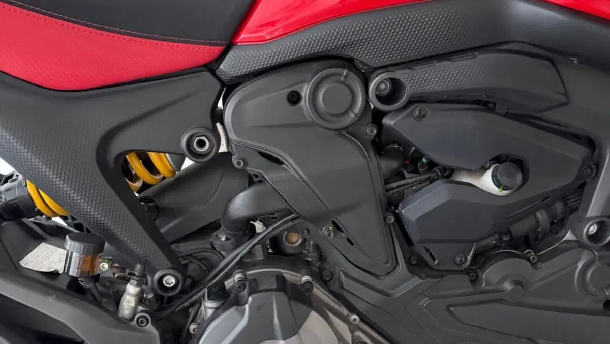 Ducati Monster 937 (2021 - 25)  (3)