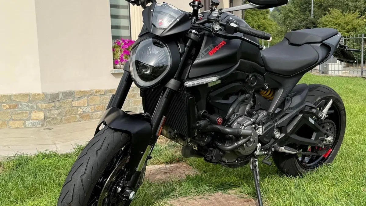 Ducati Monster 937 (2021 - 25)  (4)