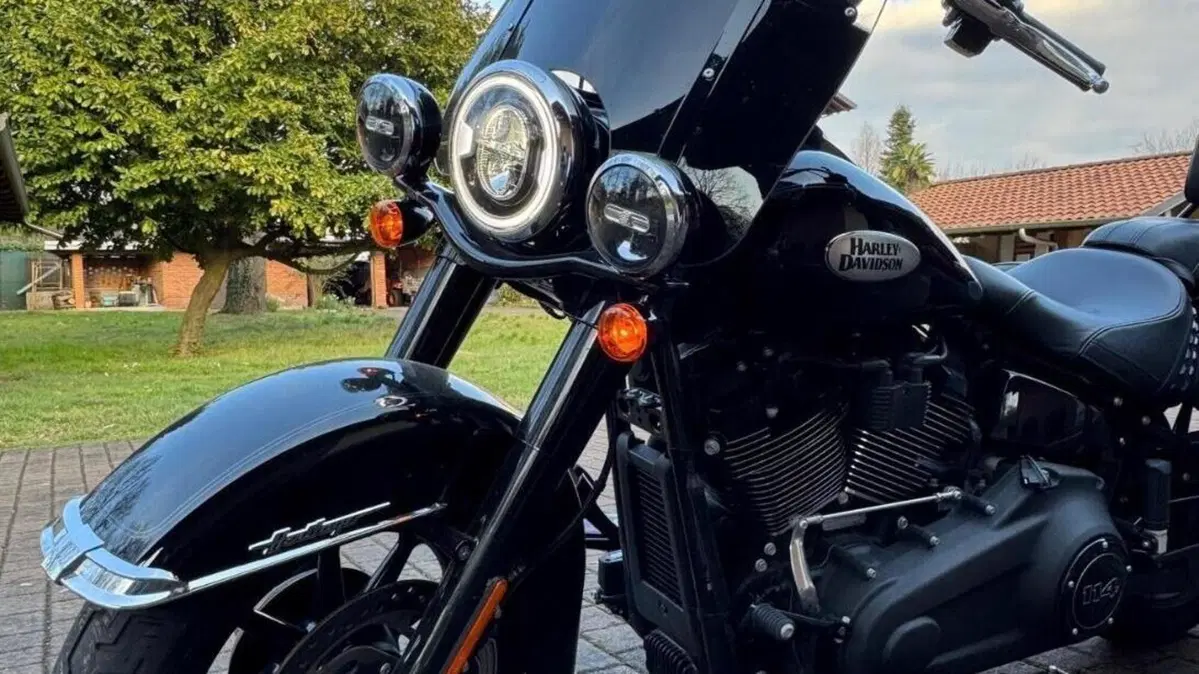 Harley-Davidson 114 Heritage Classic (2018 - 20) - FLHCS  (2)