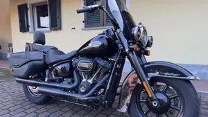 Harley-Davidson 114 Heritage Classic (2018 - 20) - FLHCS  (4)