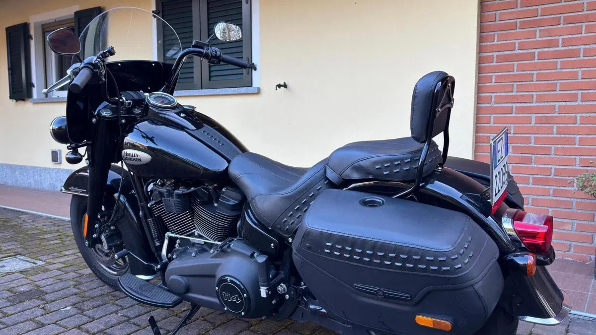 Harley-Davidson 114 Heritage Classic (2018 - 20) - FLHCS  (5)