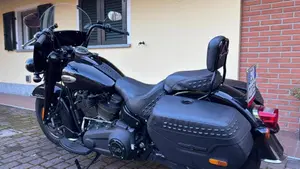 Harley-Davidson 114 Heritage Classic (2018 - 20) - FLHCS  (5)