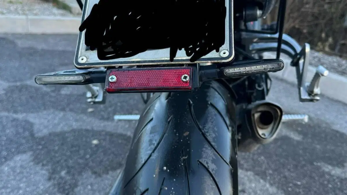 Triumph Speed Triple 1050 (2005 - 11)  (9)
