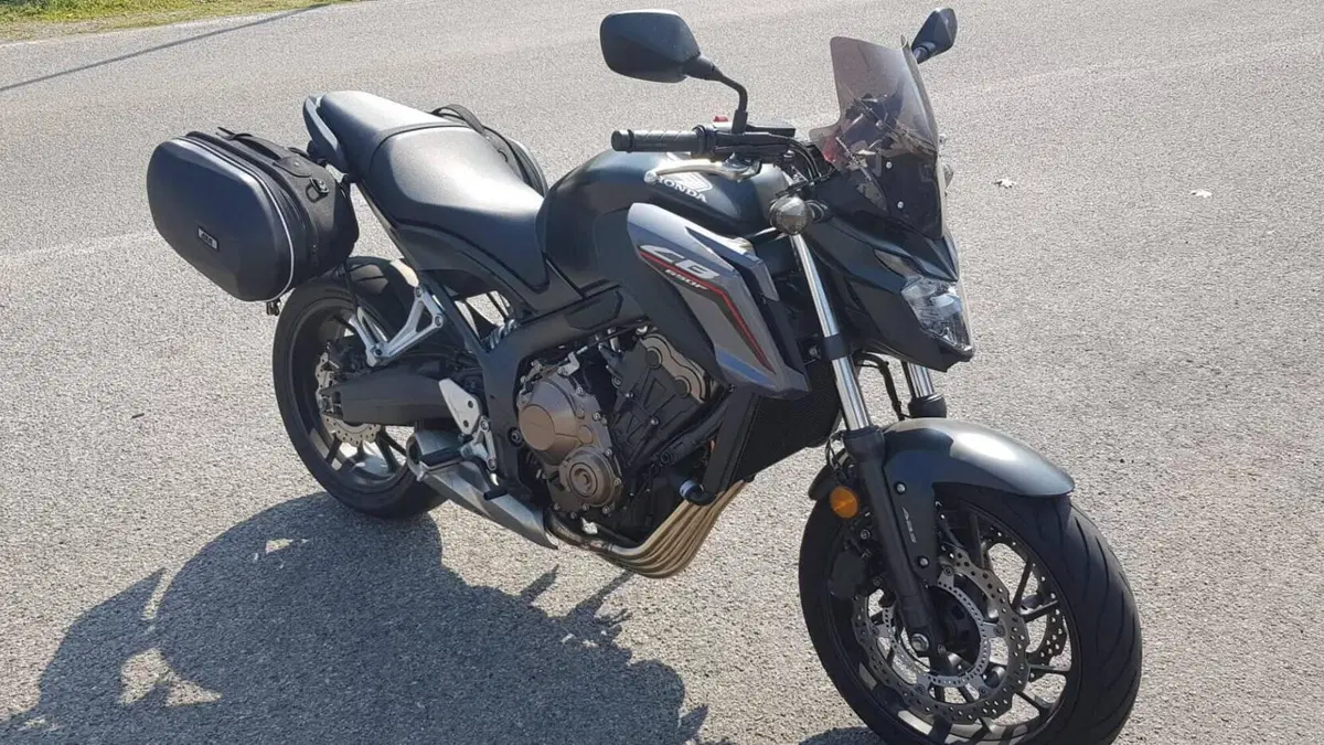 Honda CB 650 F (2017 - 18)  (2)