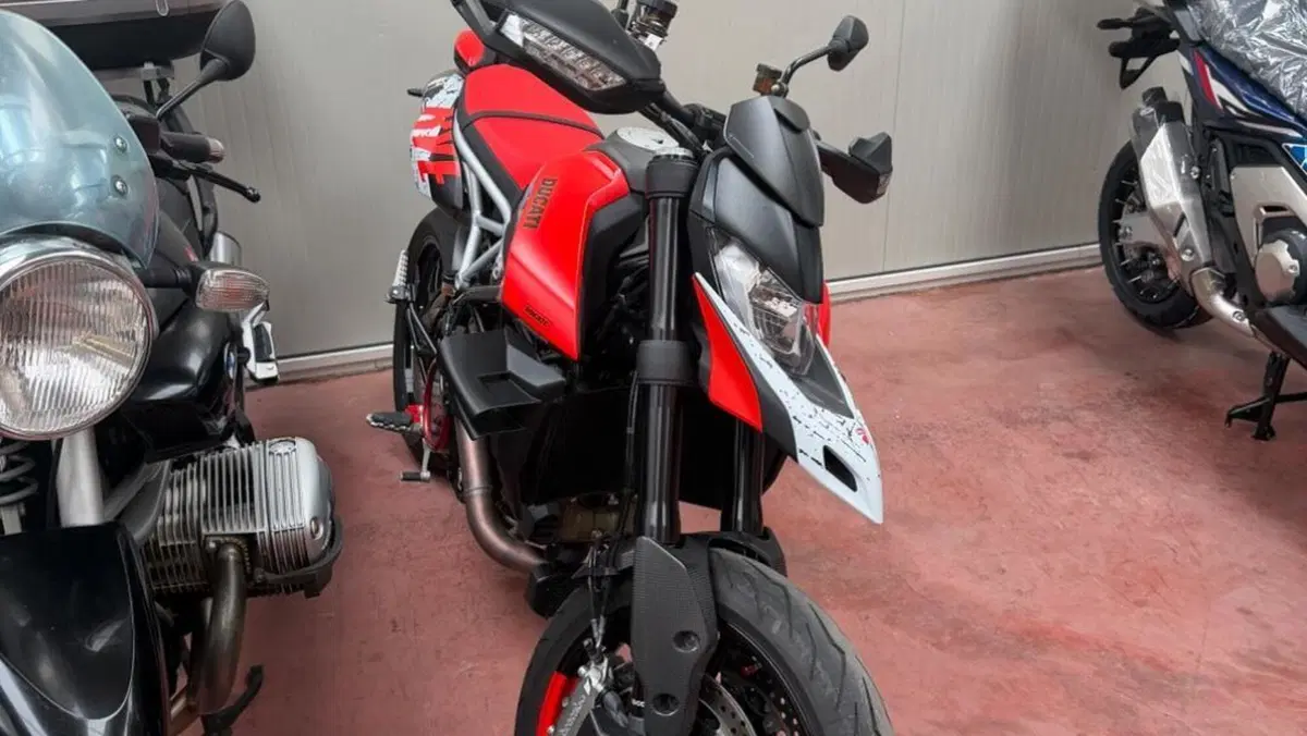 Ducati Hypermotard 950 RVE (2022 - 25)  (5)