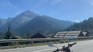 Moto Morini SEIEMMEZZO STR (2022 - 26)  (3)