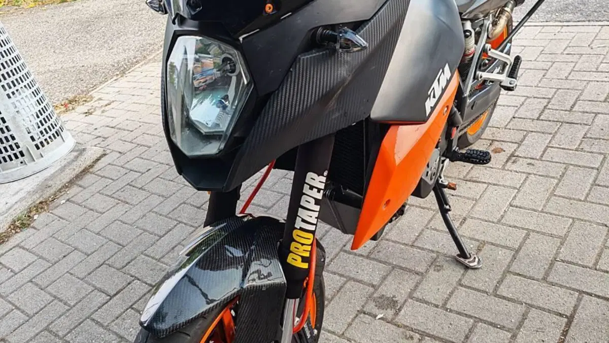 KTM 990 Supermoto T (2009 - 11)  (3)