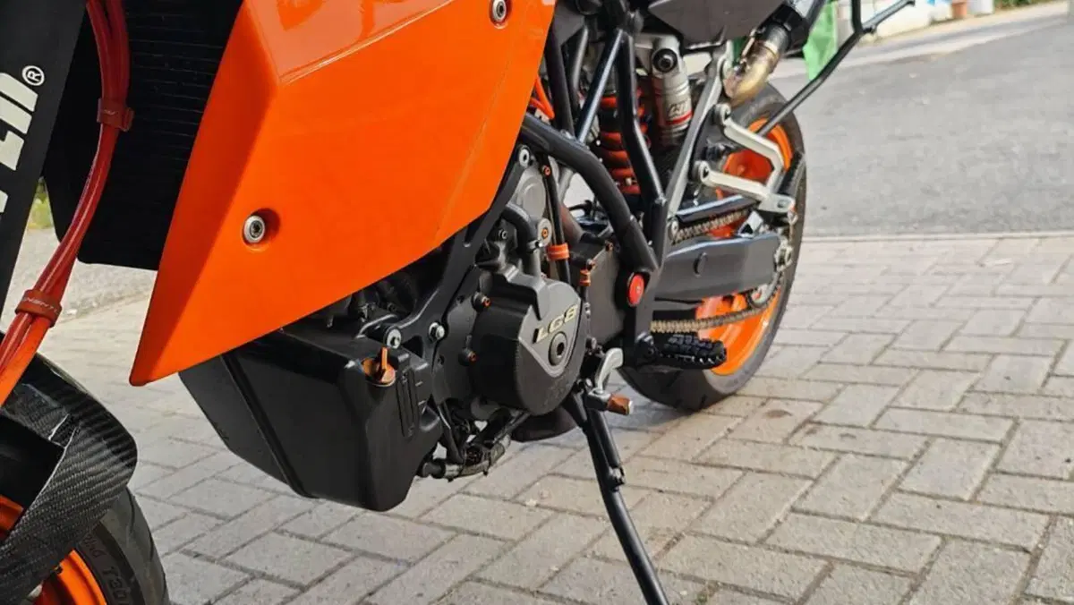 KTM 990 Supermoto T (2009 - 11)  (4)