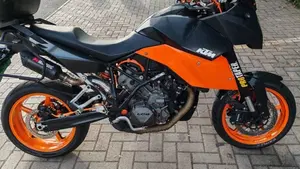 KTM 990 Supermoto T (2009 - 11)  (8)