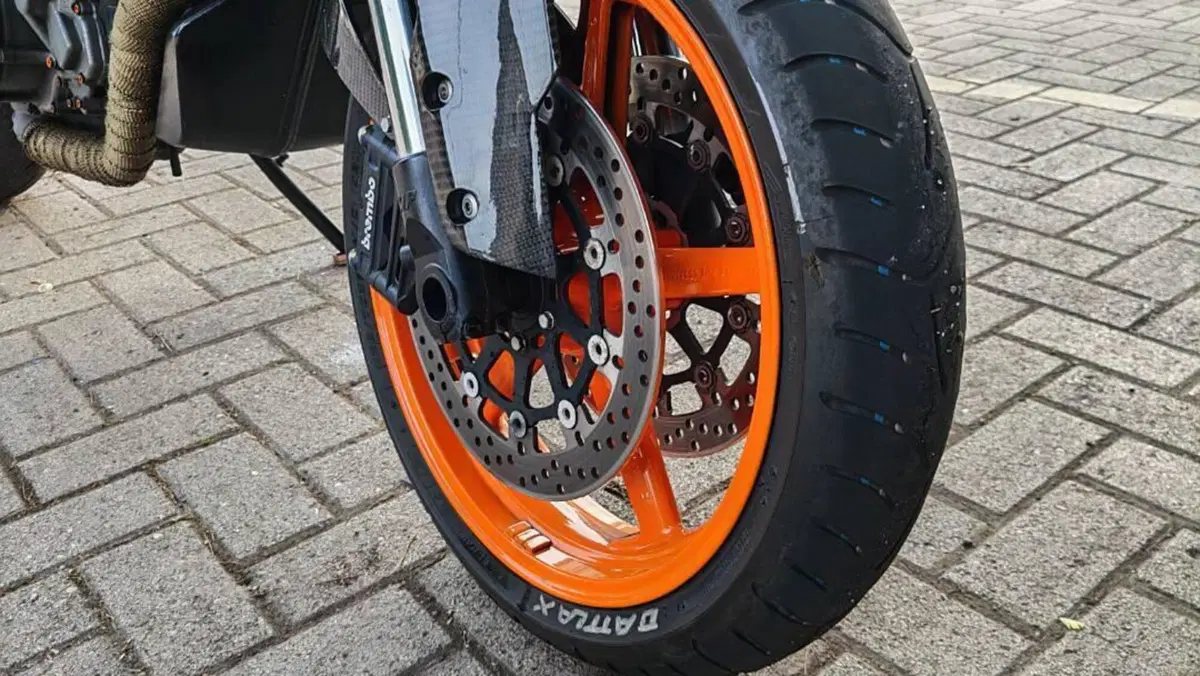 KTM 990 Supermoto T (2009 - 11)  (15)
