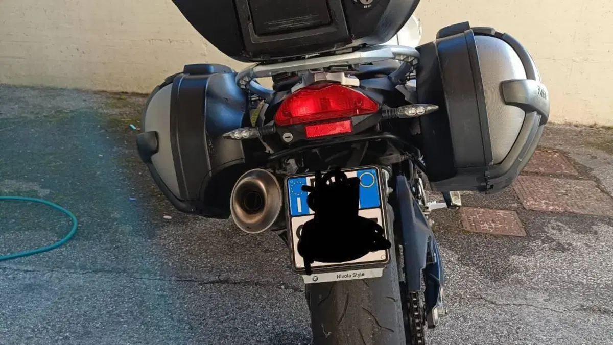 Bmw F 800 R (2015 - 16)  (8)
