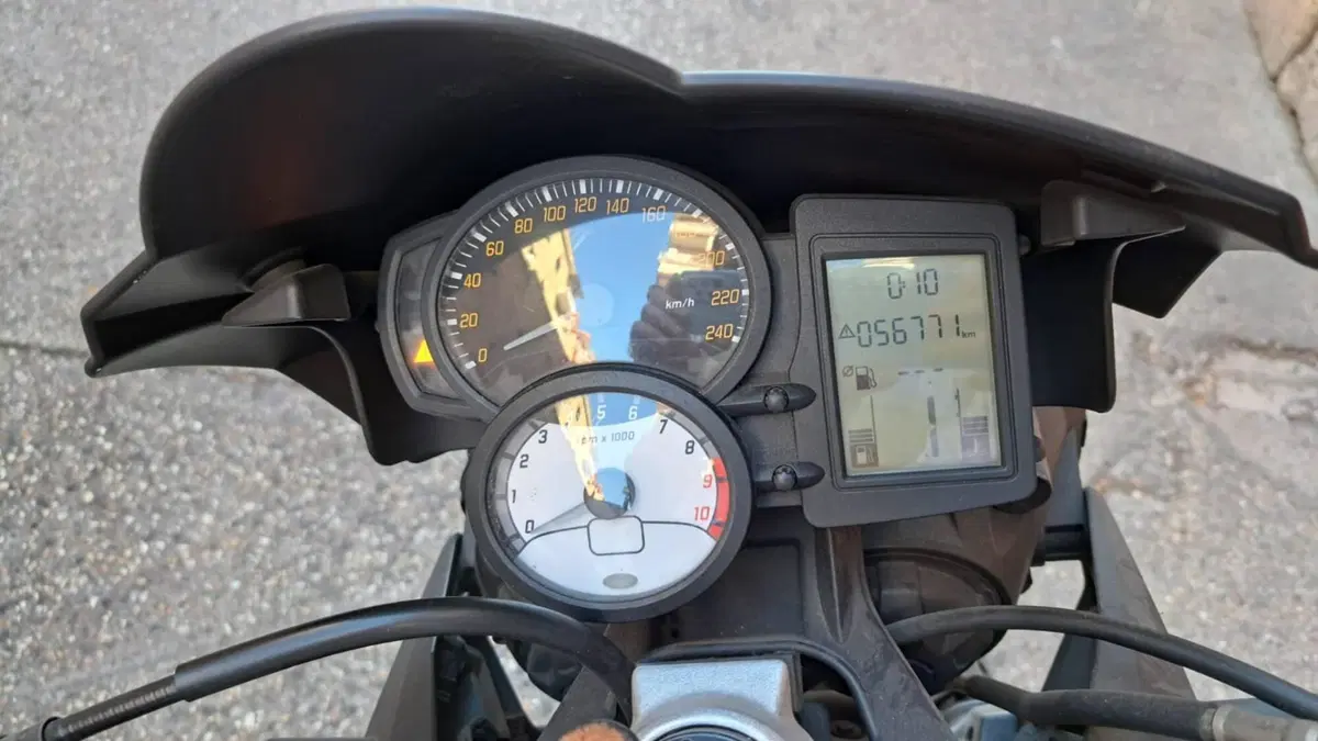 Bmw F 800 R (2009 - 11)  (3)
