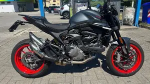 Ducati Monster 937 + (2021 - 25)  (2)