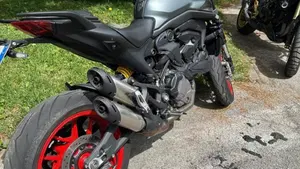 Ducati Monster 937 + (2021 - 25)  (14)