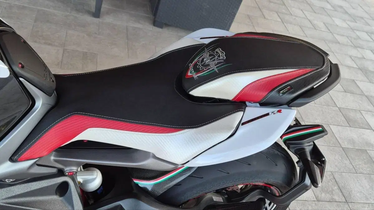 MV Agusta Brutale 800 RR (2017 - 20)  (7)
