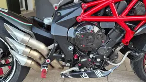 MV Agusta Brutale 800 RR (2017 - 20)  (8)