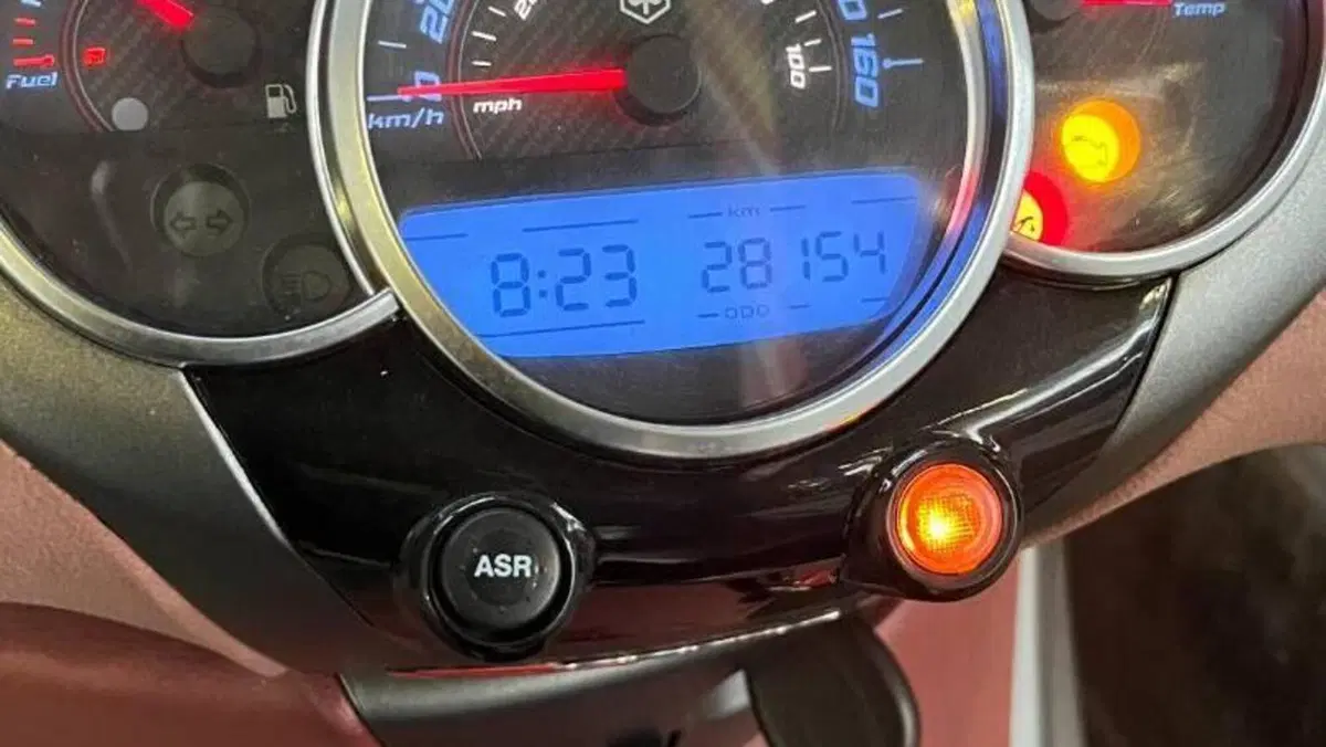 Piaggio Beverly 350 ABS (2016 - 20)  (3)