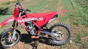 GASGAS MC 250 F (2023)  (3)
