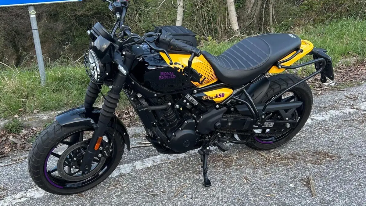 Royal Enfield Guerrilla 450 (2024 - 26)  (7)