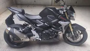 Suzuki GSR 750 Mat Black L.E. (2013 - 14) 
