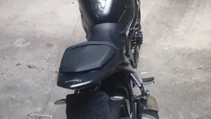Suzuki GSR 750 Mat Black L.E. (2013 - 14)  (3)