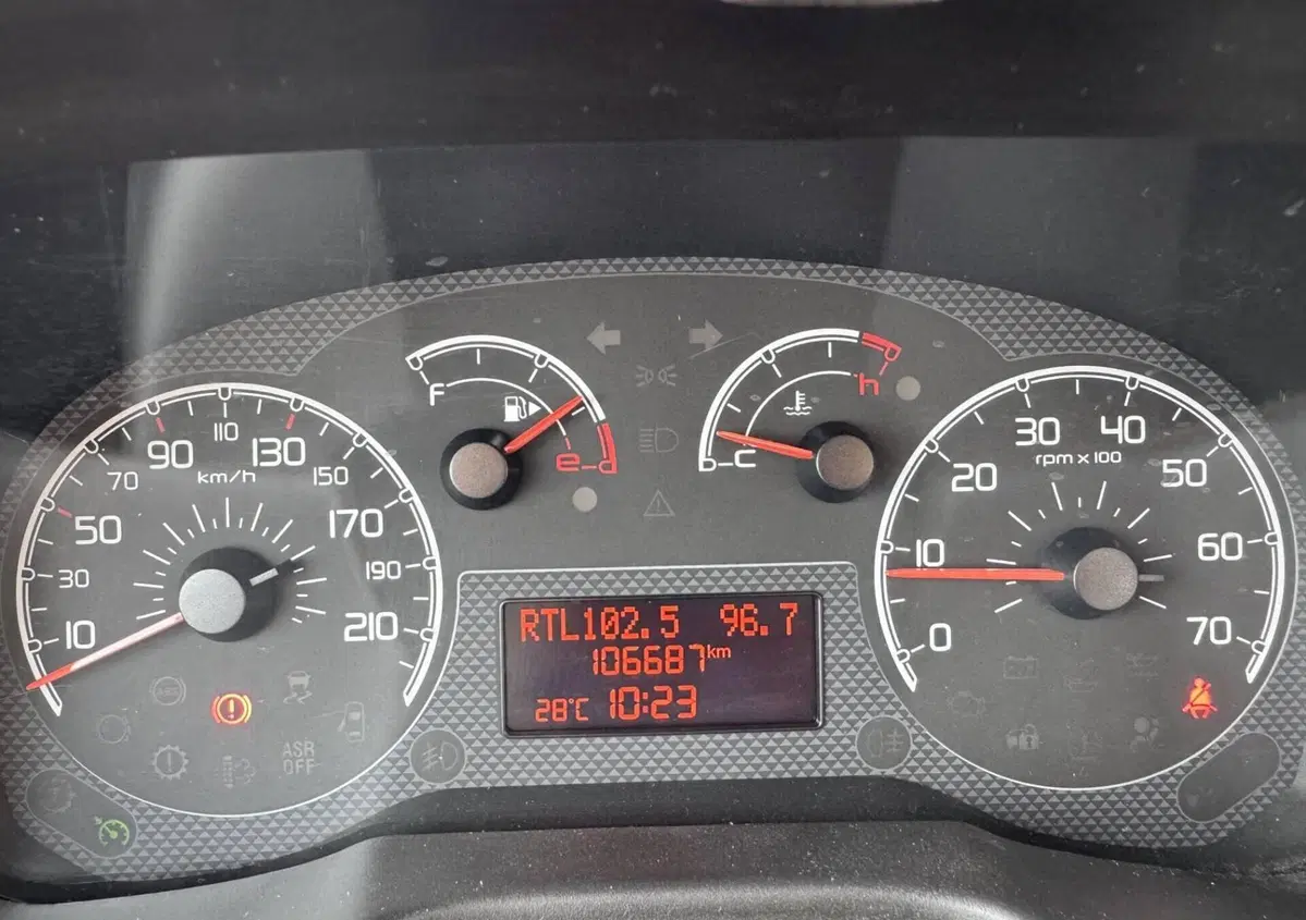 Fiat Qubo 1.3 MJT 75 CV Dynamic (16)