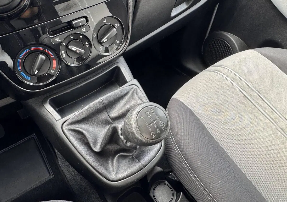 Fiat Qubo 1.3 MJT 75 CV Dynamic (17)