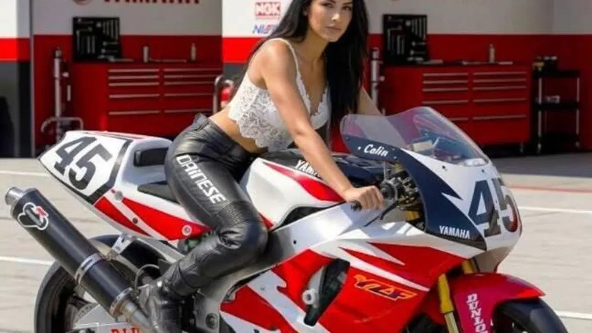 Yamaha YZF 750 R  (6)