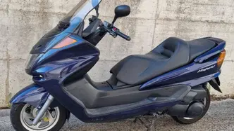 Yamaha Majesty 250 (1999 - 06) usata