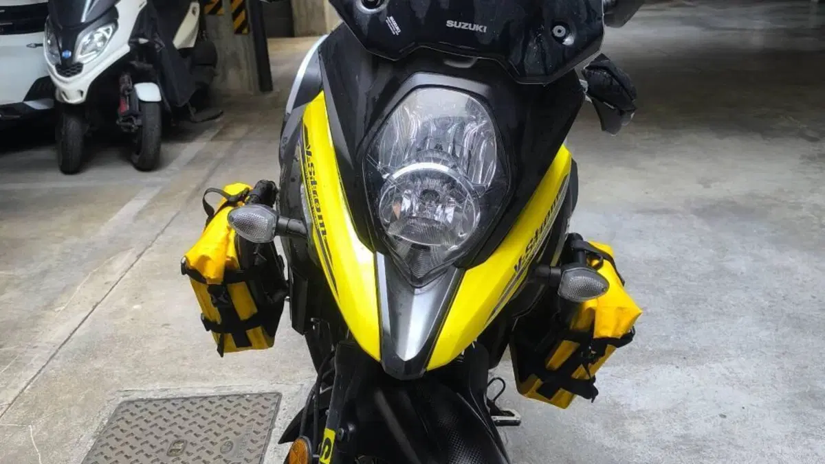 Suzuki V-Strom 650XT Explorer (2022 - 25)  (4)