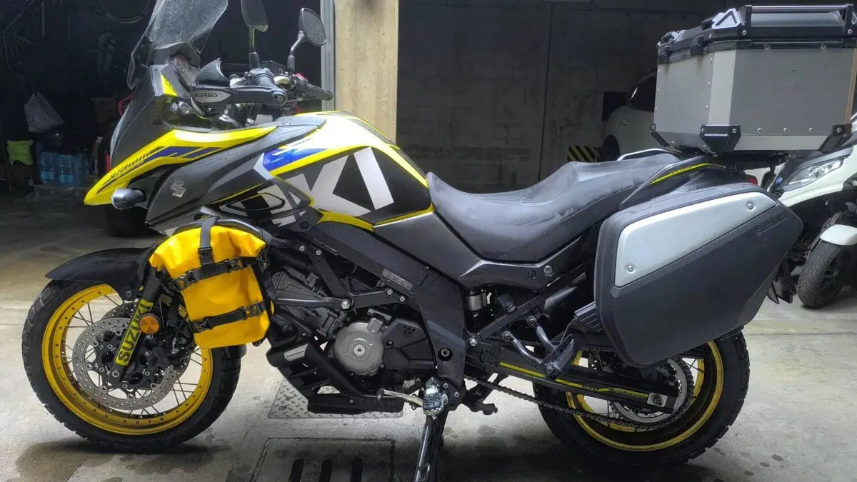 Suzuki V-Strom 650XT Explorer (2022 - 25)  (6)