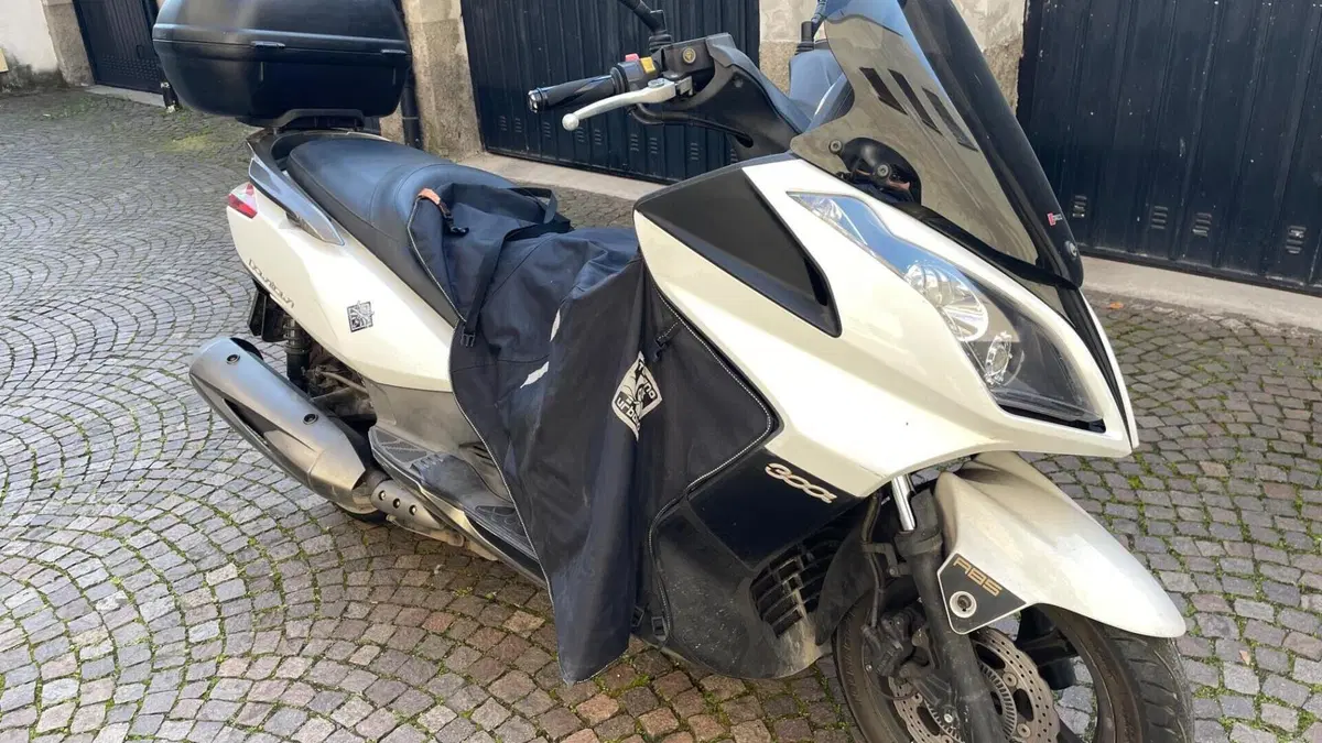 Kymco Downtown 300i (2009 - 17)  (5)