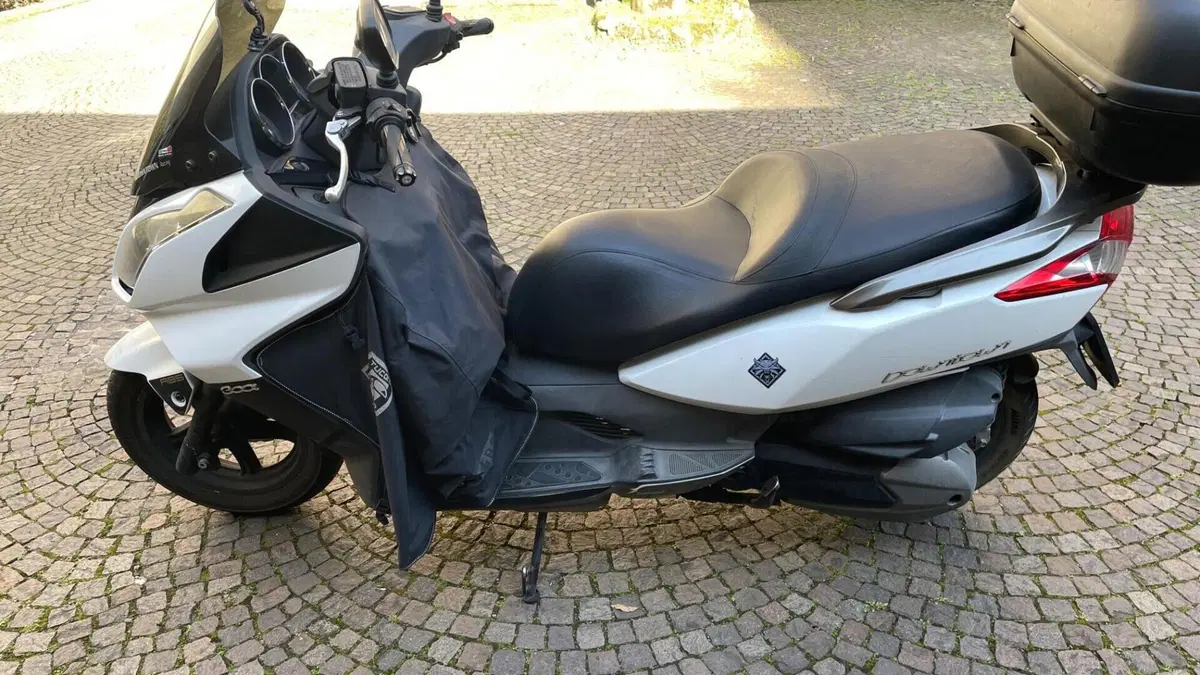 Kymco Downtown 300i (2009 - 17)  (7)