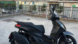 Piaggio Beverly 400 ABS-ASR (2021 - 24)  (2)