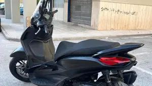Piaggio Beverly 400 ABS-ASR (2021 - 24)  (3)