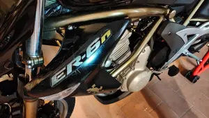 Kawasaki ER-6N (2005 - 08)  (14)