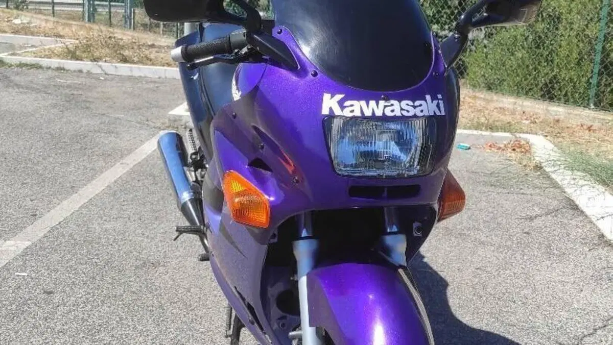 Kawasaki   (7)