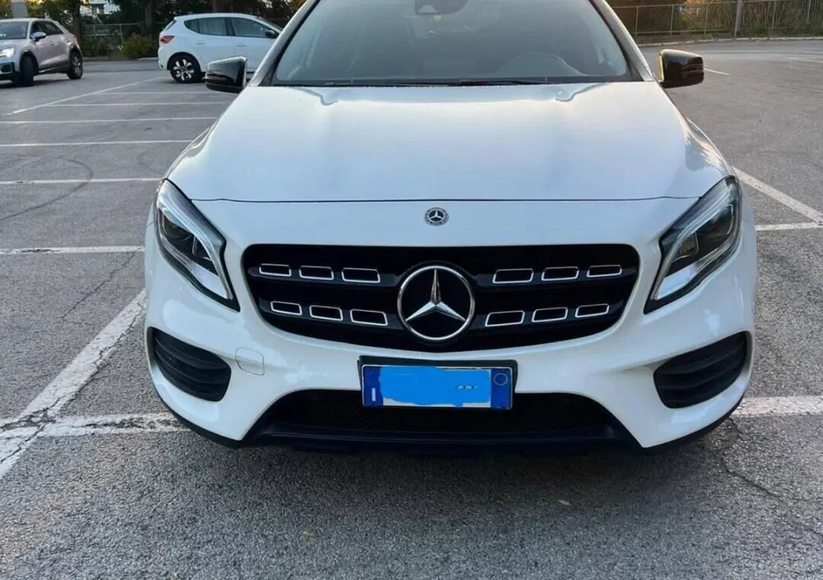 Mercedes-Benz GLA SUV 200 d Automatic Executive (3)