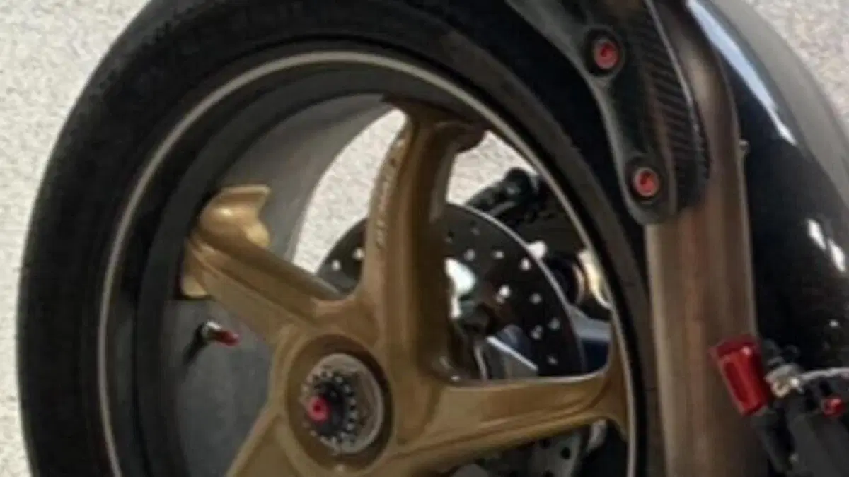 Ducati Hypermotard 1100 S (2007 - 09)  (12)