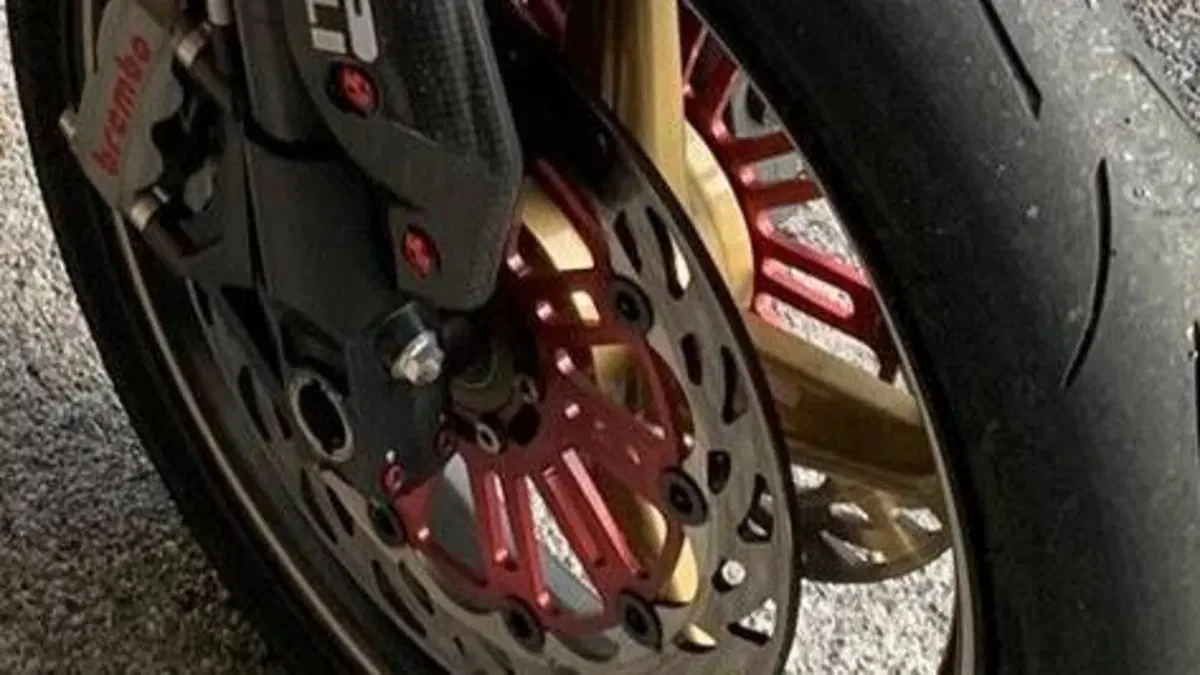 Ducati Hypermotard 1100 S (2007 - 09)  (14)