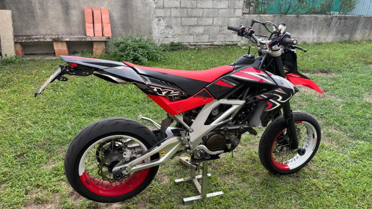 Aprilia SXV 550 (2007 - 14)  (3)