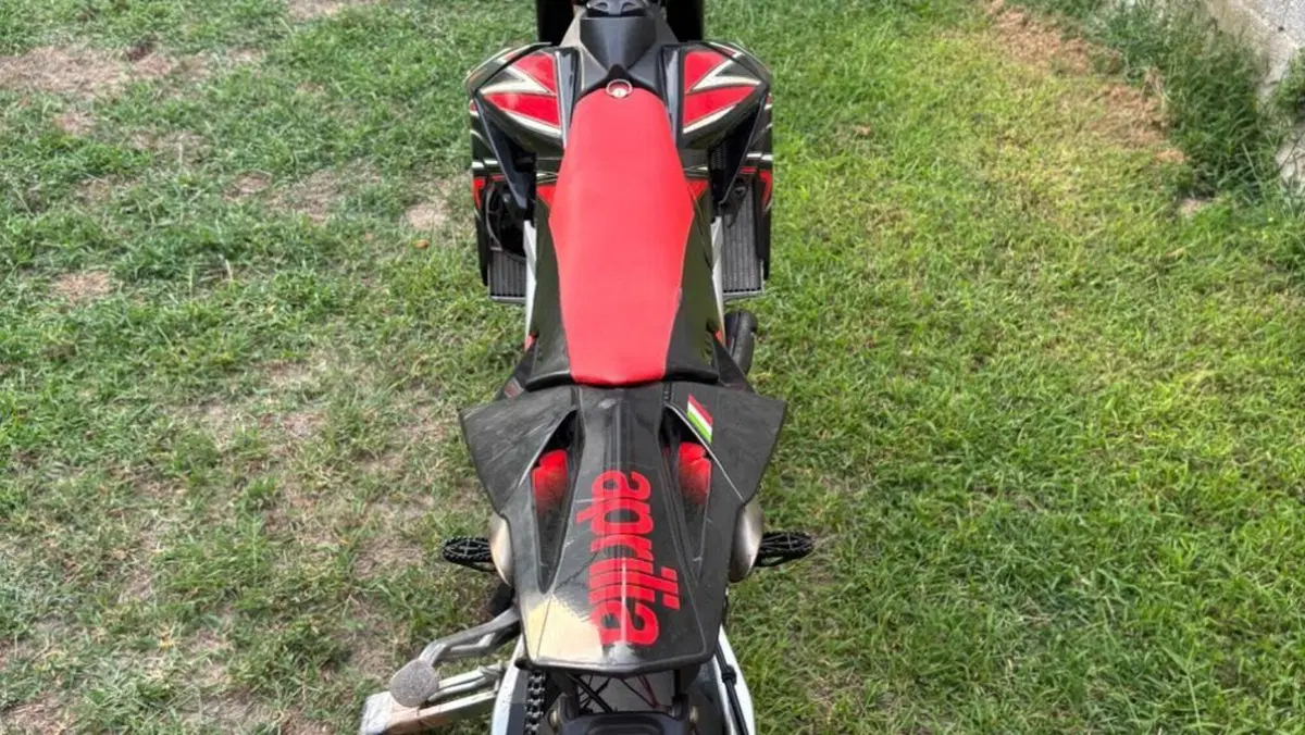 Aprilia SXV 550 (2007 - 14)  (5)