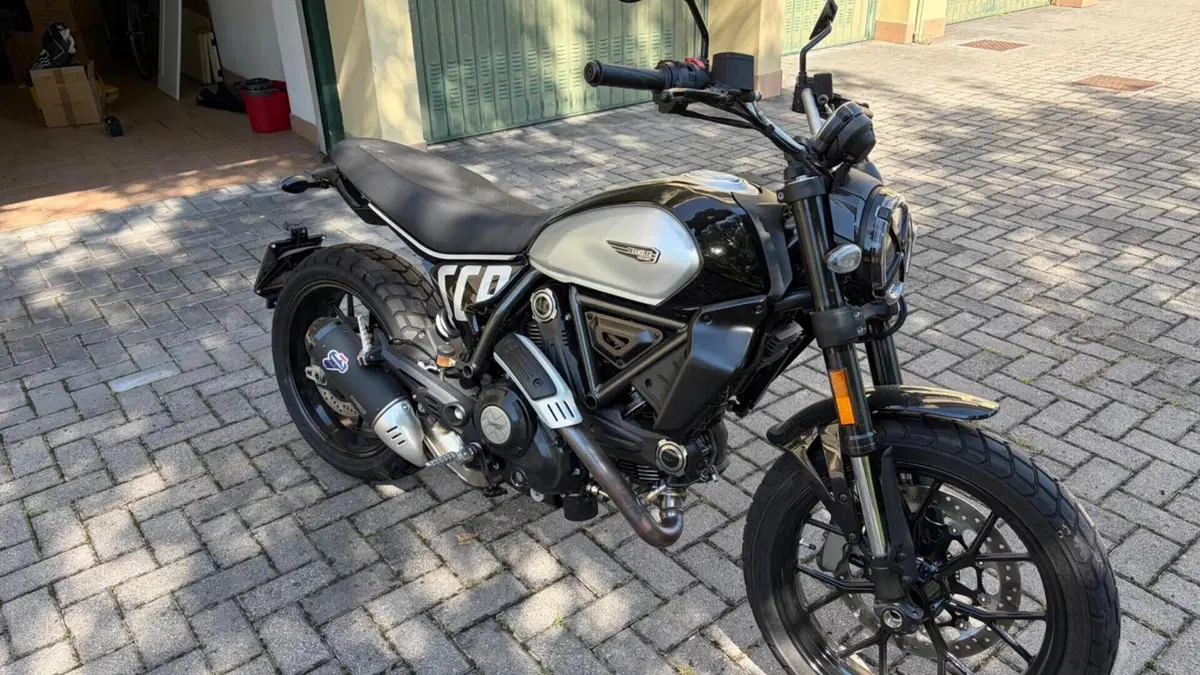 Ducati Scrambler 800 Icon (2023 - 24) 